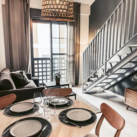 דירה Centric Elegant & Private Terrace *