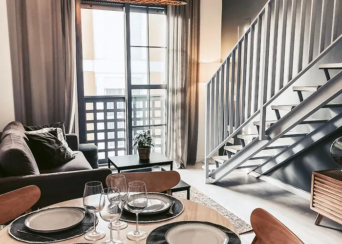 Apartment Centric Elegant & Private Terrace *